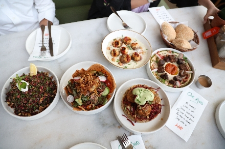 Saoedi Arabië eten lunch diner Rondreizen